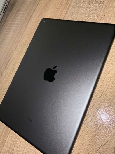 IPad 9th Gen 64GB - Like New