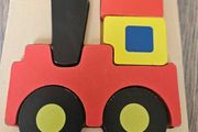 Little wooden jigsaws