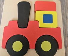 Little wooden jigsaws