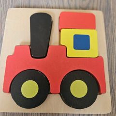 Little wooden jigsaws