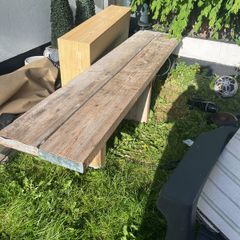 wooden bench