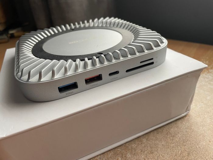Mac mini Dock / Hub