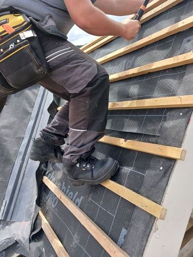 Roof Repair,pvc gutters, floor installation