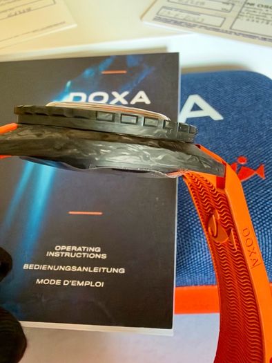Doxa Sub Carbon 300