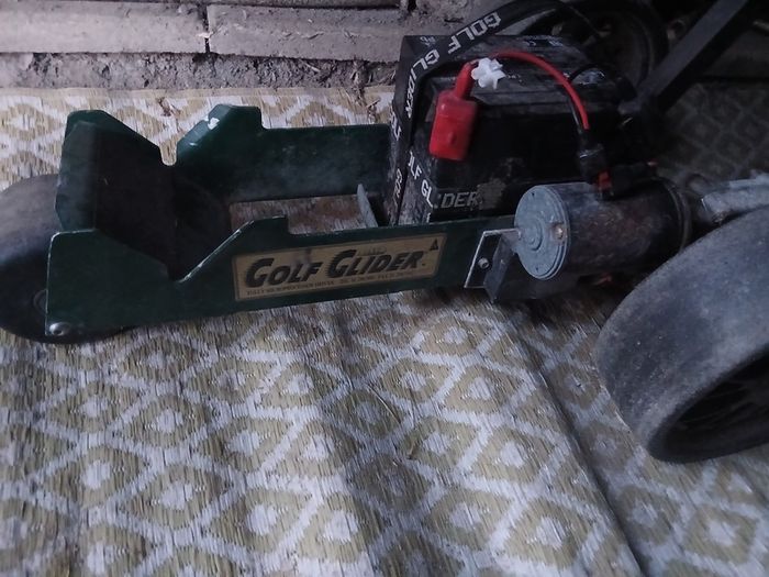Golf glider