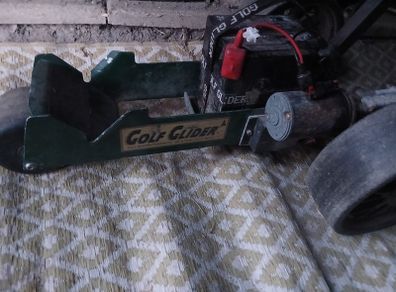 Golf glider