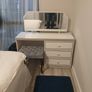 bedroom furniture Image 3
