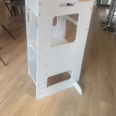 Kiddy Moon standing chair