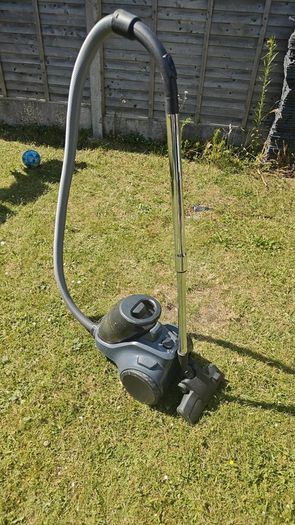 Free working hoover