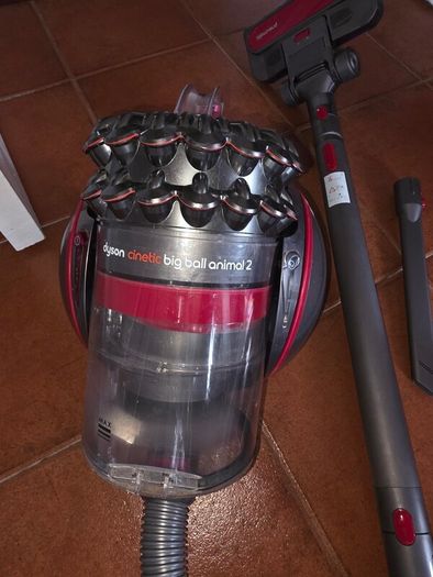 Dyson Cinetic Big Ball Animal 2 vacuum cleaner