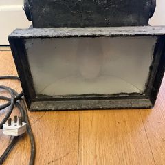 Heavy duty plug in light