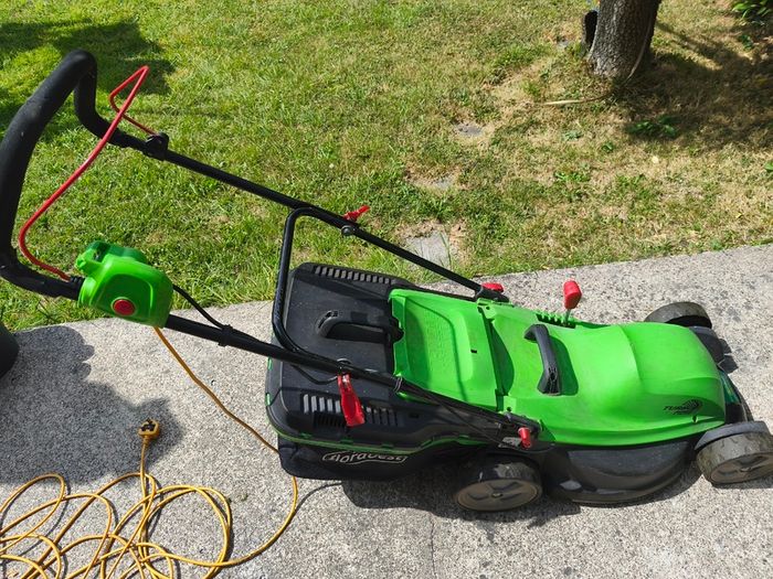 Lawnmower Electric