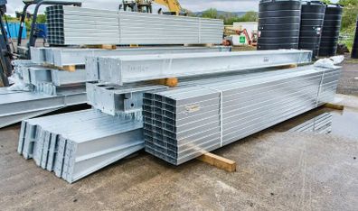 75ft x 40ft x 16ft portal frame building
