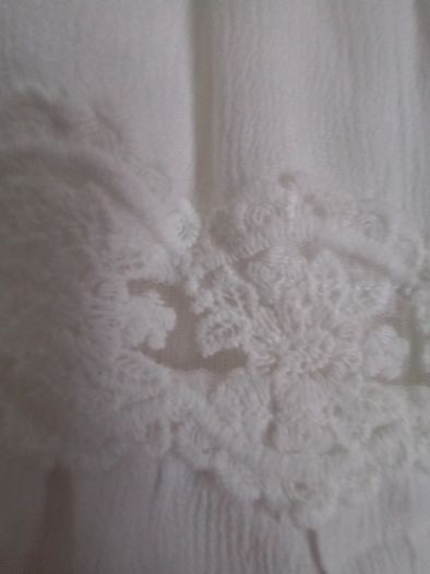 Ladies Tops 8/10