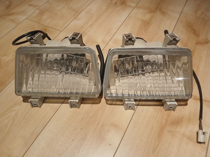 Set of original Landrover P38 range rover fog lamps 1994-1998