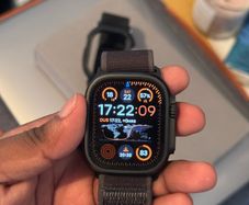 Apple Watch Ultra 2 Titanium (Cellular + GPS)
