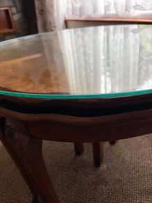 Antique mahogany table with 4 pull out individual