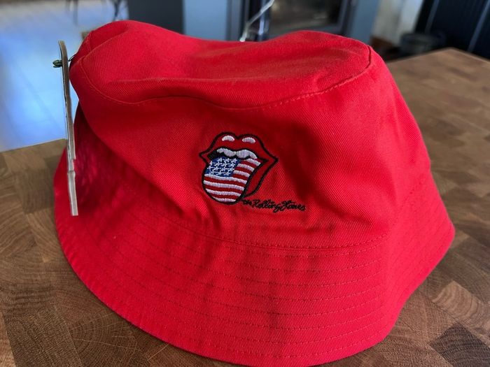 Rolling Stones bucket hat NWT