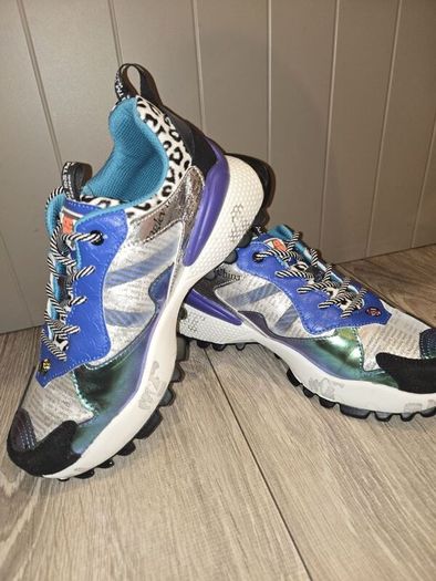 Seaside ladies trainers/shoes
