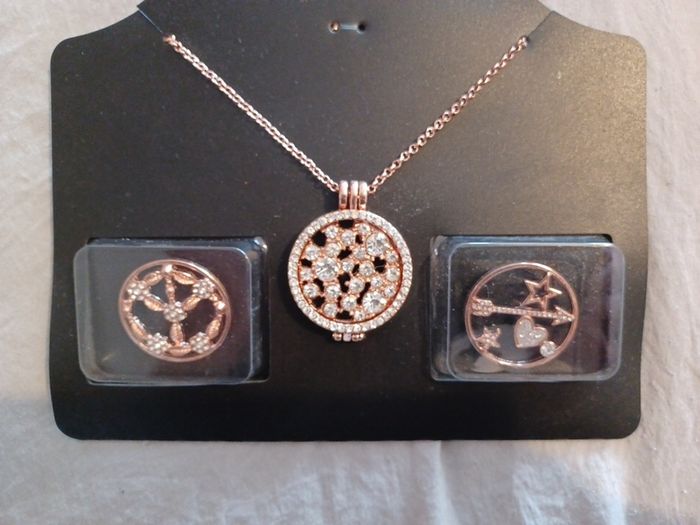Necklace Set