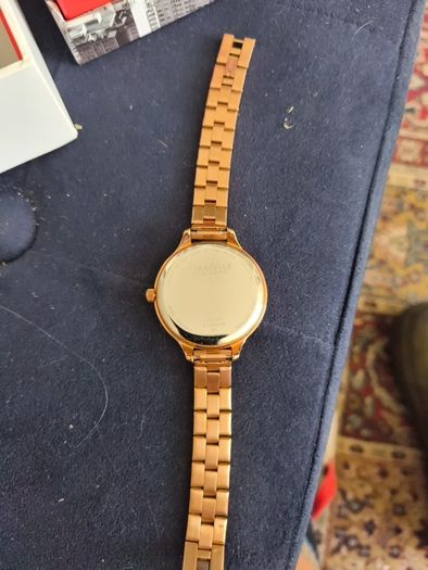 Caravelle ladies watch pink