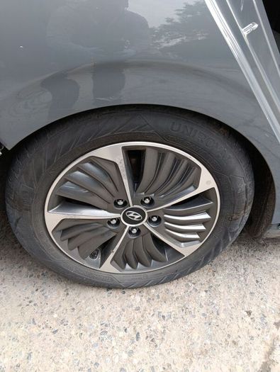 Breaking Hyundai ionic 2017 hybrid