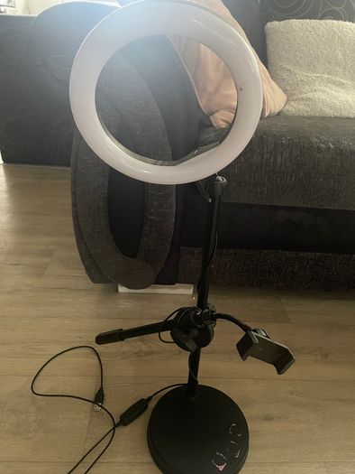 Ring light with phone attachment