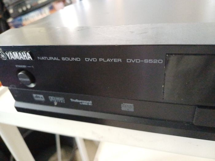 Yamaha cd/DVD player