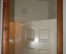 Mirror in a wooden frame (88cm x 63cm)