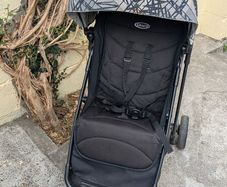 Graco buggy from Smyths