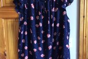 Ladies Navy blue floral blouse Size 20 includes post