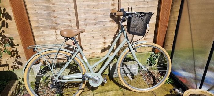 Pendleton Somerby Classic Dutch Style Bike