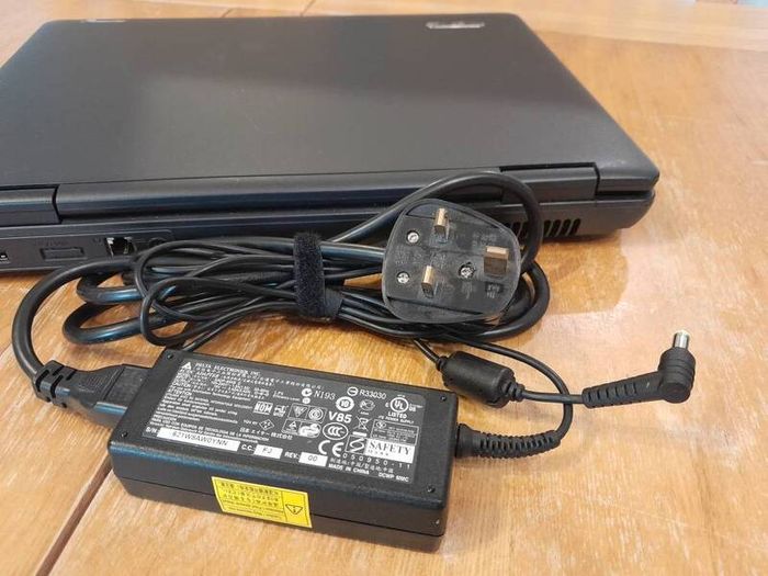 Acer Extensa 5630Z Laptop - 4GB RAM, 320GB HDD, Great Battery & Original Charger. Set to Spainish language.