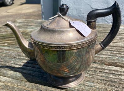Nice vintage silver plated teapot