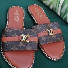 sandles  size 5 worn once