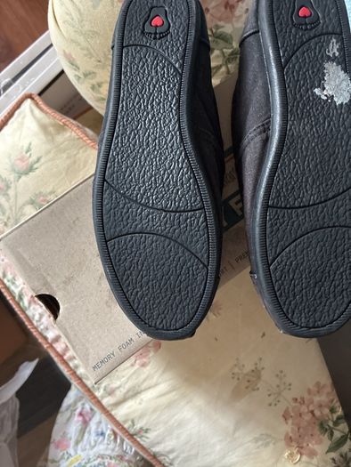 Sketchers Bobs Canvas Slip ons Size 4