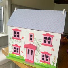Bigjigs Doll House