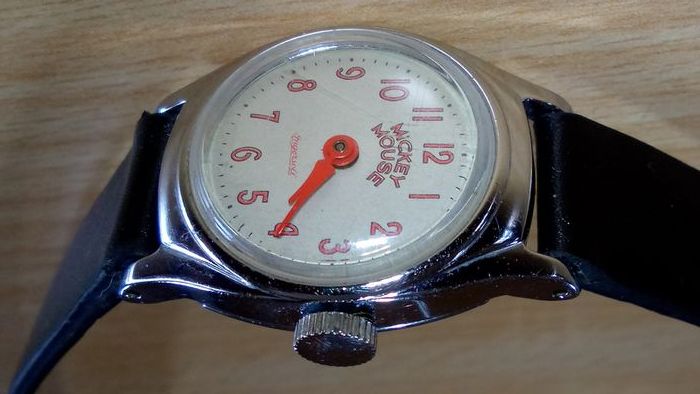 Vintage Ingersoll U.S. Time Mickey Mouse Watch