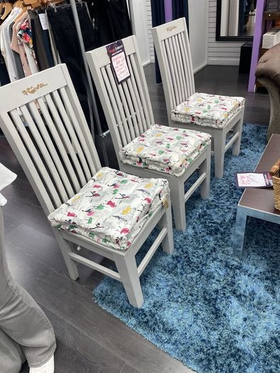 chairs 3