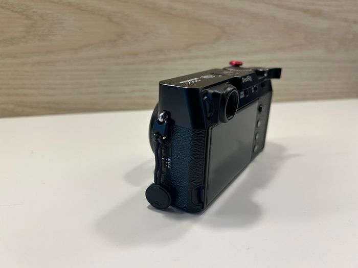 Fujifilm X100V1