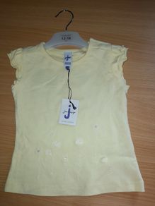 Baby's t shirt,new, age 12-18 months