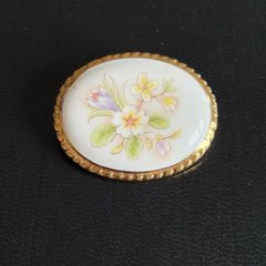 Aynsley brooch