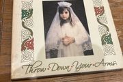 Sinead O'Connor - Throw Down Your Arms
