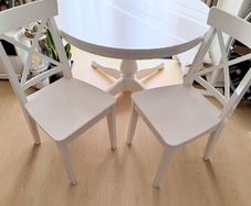 Dining table & chairs