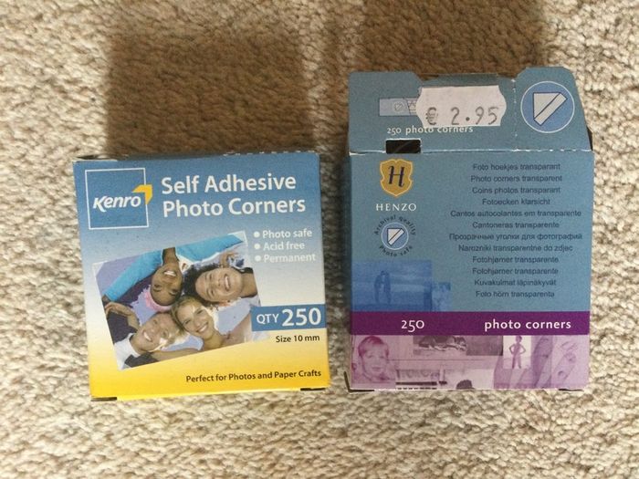Photo corners