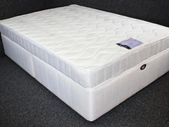 Bed 4ft (Small Double) Mattress and base For Sale