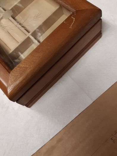 Vintage jewellery box