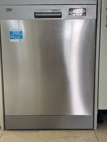 Dish washer