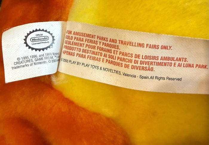 Vintage 2000 Nintendo Pokemon Charmander Plush (Play By Play Gen 1)