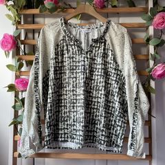 blouse Bnwt Irish brand No2moro size 12 khaki patterned long sleeve top